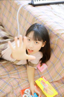 轻点水都流出来了